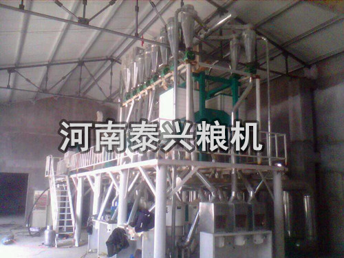 山東濟寧安裝的30噸級玉米加工設(shè)備